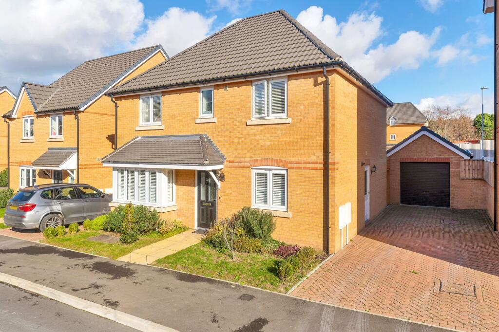 4-bed detached on Lilburn Avenue, Royston, SG8, £525,000