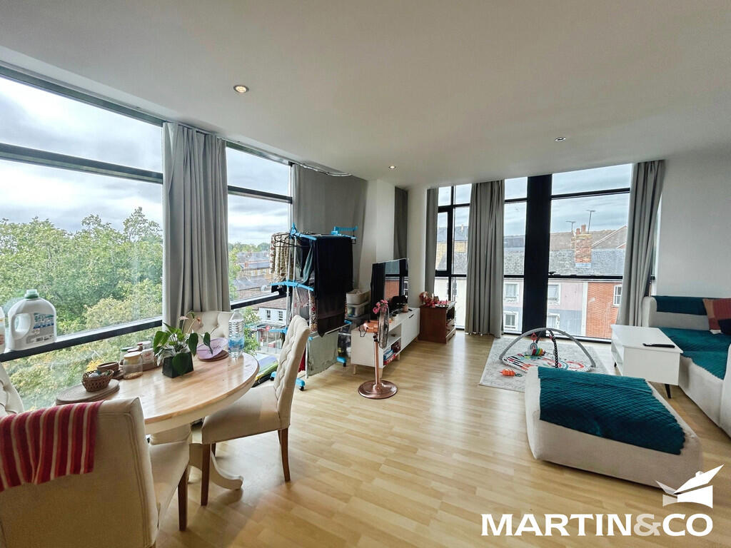 Apartment in Chelmsford - View 5