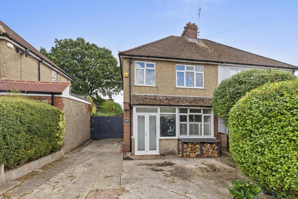Main image of property: SCHOOL CLOSE, HIGH WYCOMBE
