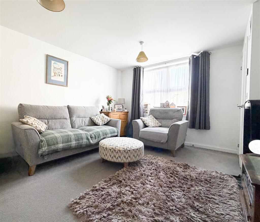 St. Martins Road, Eastbourne, BN22 0LG - View 2