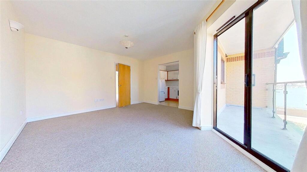 Apartment in Brighton - More