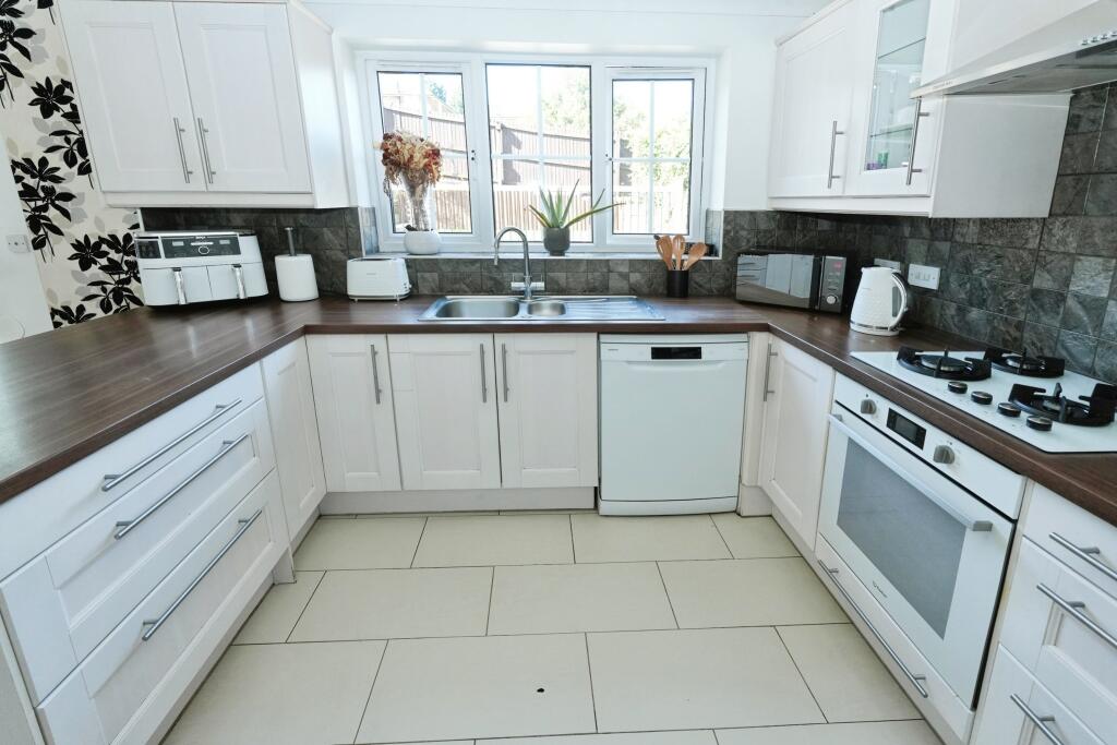 Additional image 9 of Taylor Way, Oldbury, B69