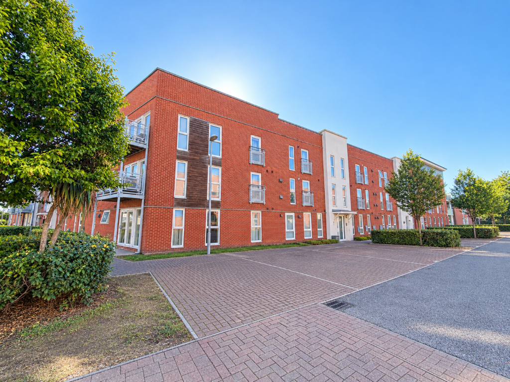 2-bed flat on 89 Compair Crescent, Ipswich, Swansea IP2 0EJ, £80,000