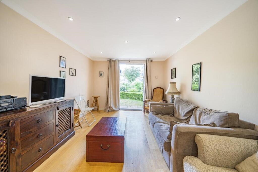 Apartment in London - View 2