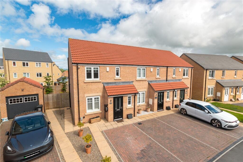 Main image of property: Scampston Drive, Beckwithshaw, Harrogate, North Yorkshire, HG3