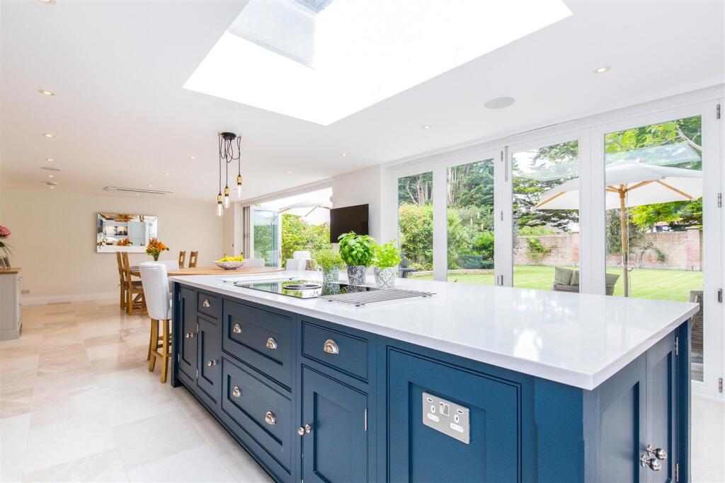 House in Brighton, Withdean - More