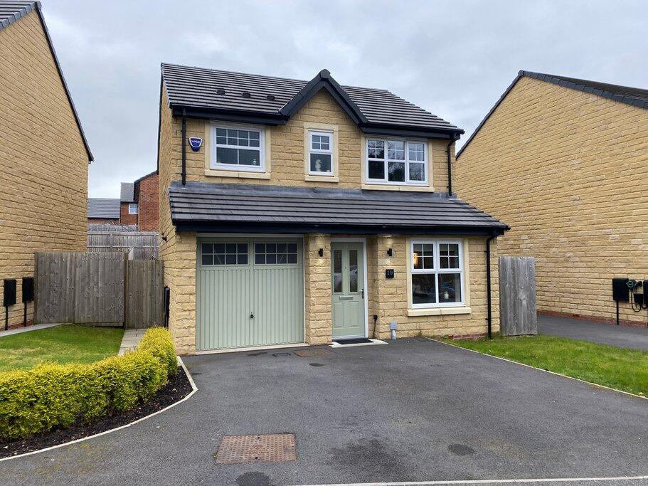 3-bed detached on Tan Yard Court, Preston, PR3 3UU, £260,000