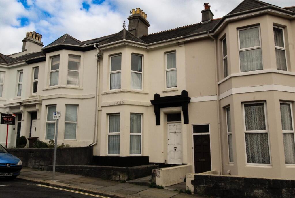 House in Plymouth - View 4