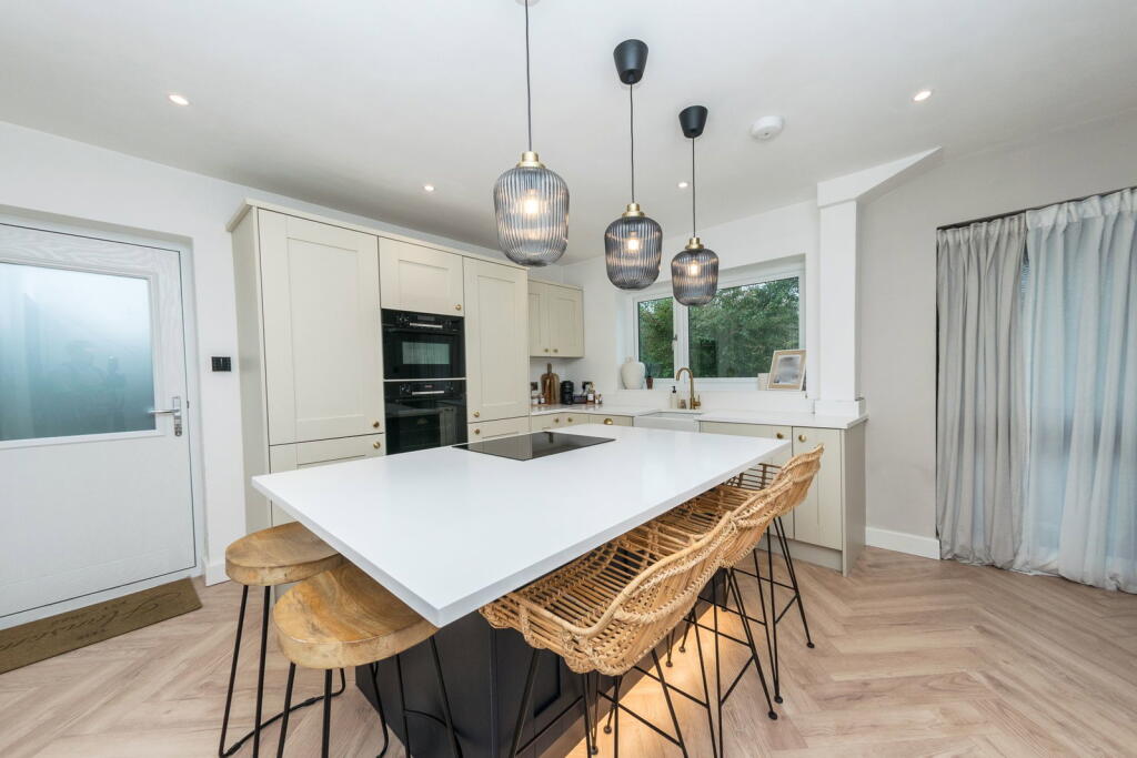 House in Wakefield - View 4