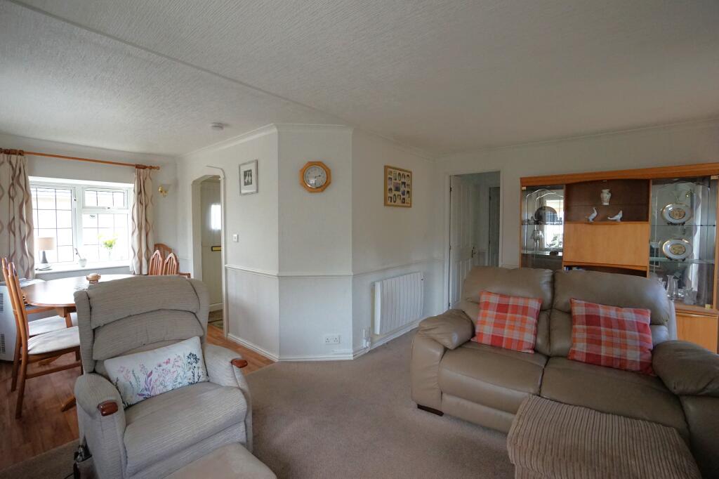 Court Mount, Canterbury Road, Birchington, Kent photo 5
