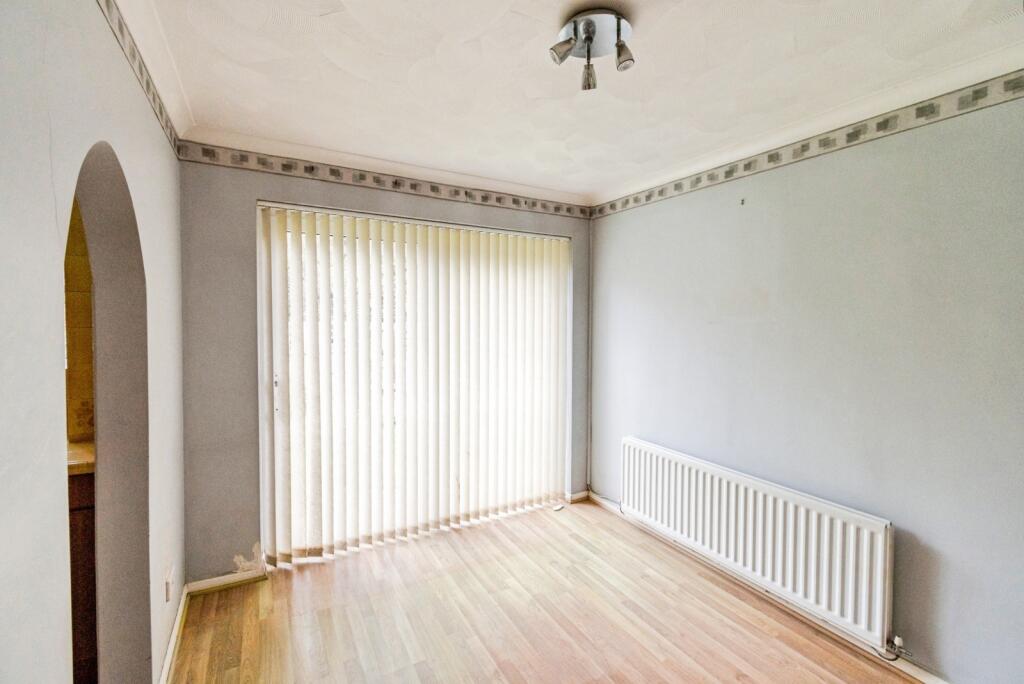 Stirling Close, Totton, Southampton, Hampshire, SO40 photo 4