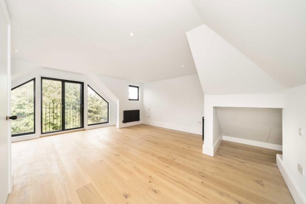 House in London - More