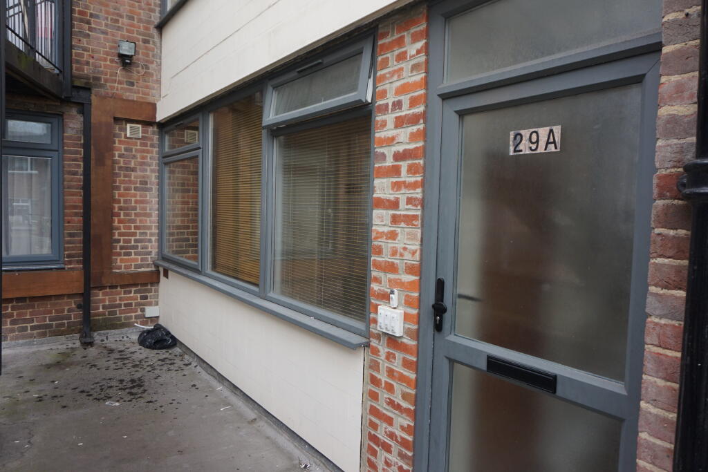 Main image of property: London Road, 