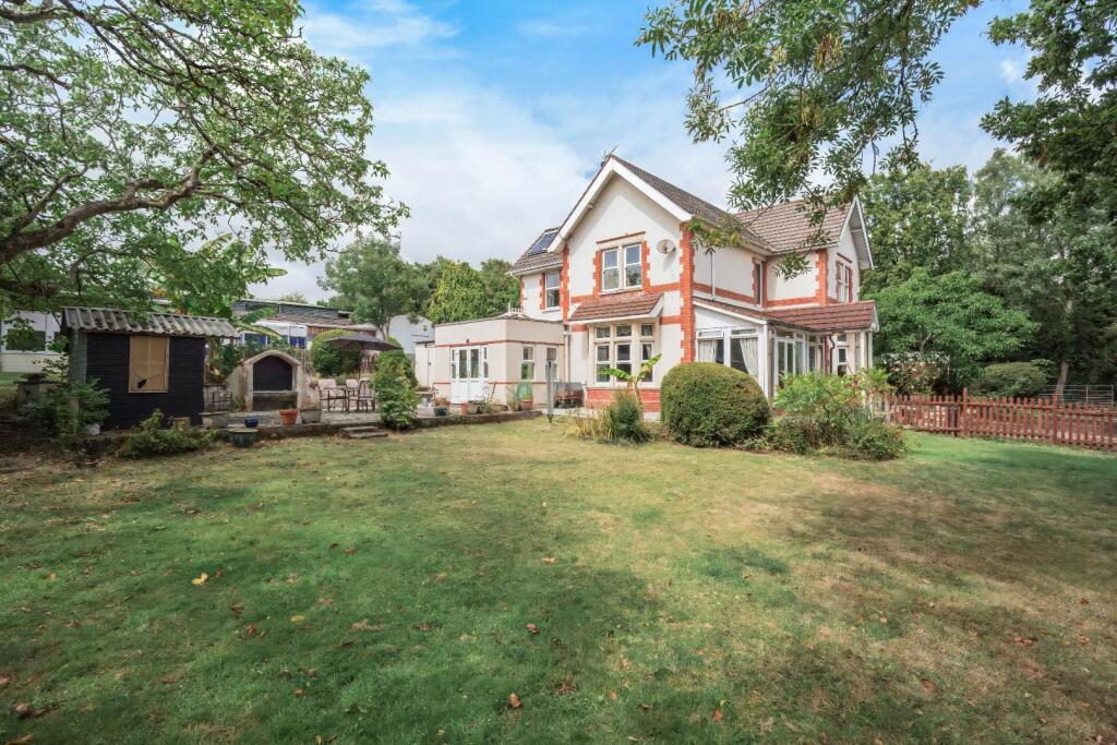 4 bed detached - Downside House, Cattery & Equestrian Facilities, Sully Road, Penarth, CF64 2TR image 6