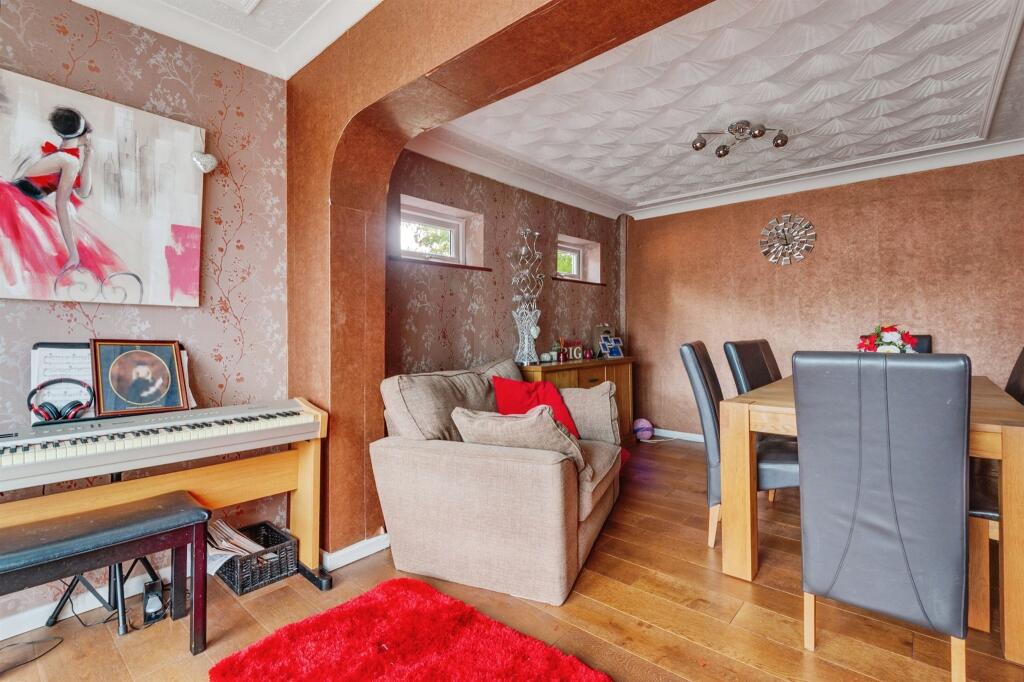 House in Runcorn, Grange - More