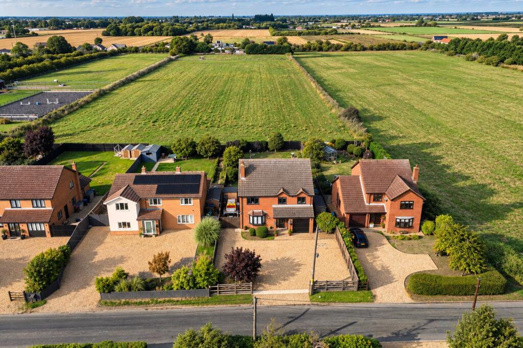 House in Peterborough - View 2
