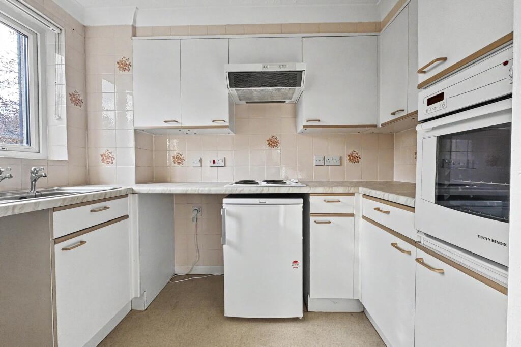 Apartment in West Parley, Dorset - View 5