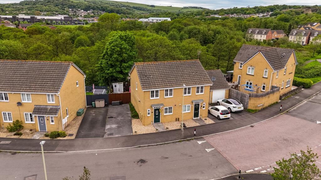 Main image of property: Sarn, Bridgend, CF32