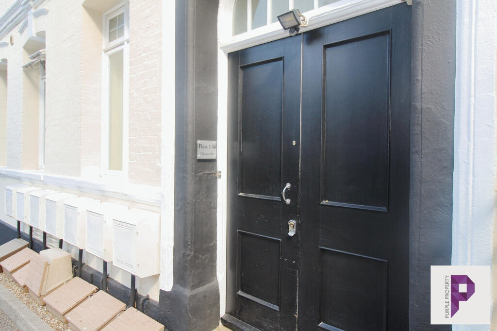 7 Pleasant Row, Gillingham, Kent, ME7 photo 2
