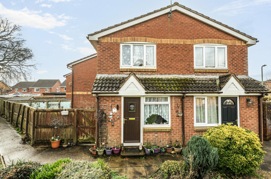 Main image of property: Hawthorn Close, Cullompton, Devon, EX15