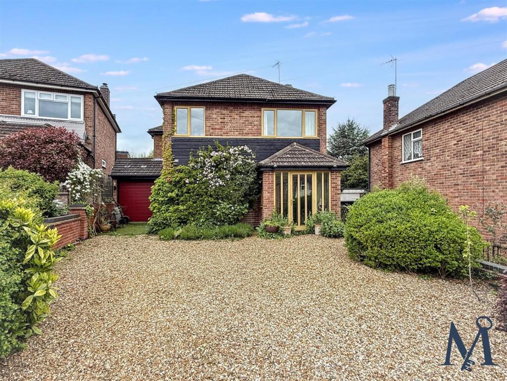 Main image of property: Parsonwood Hill, Whitwick, Coalville