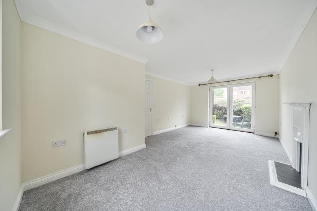 Hawthorne Close, Thatcham - More