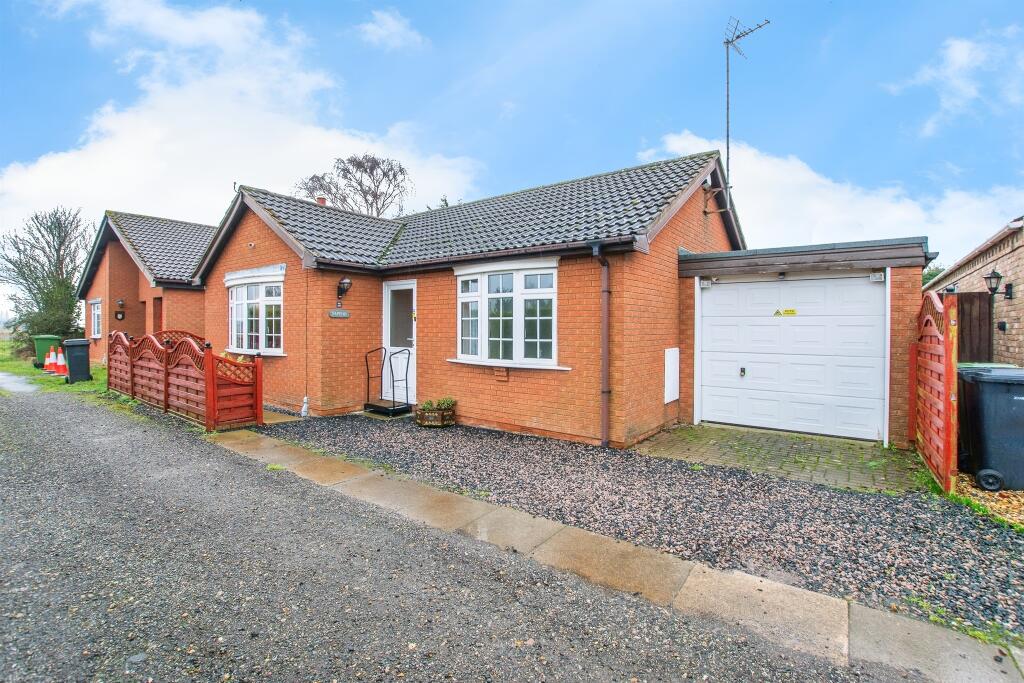 2-bed bungalow on Church Road, Emneth, Wisbech, £270,000