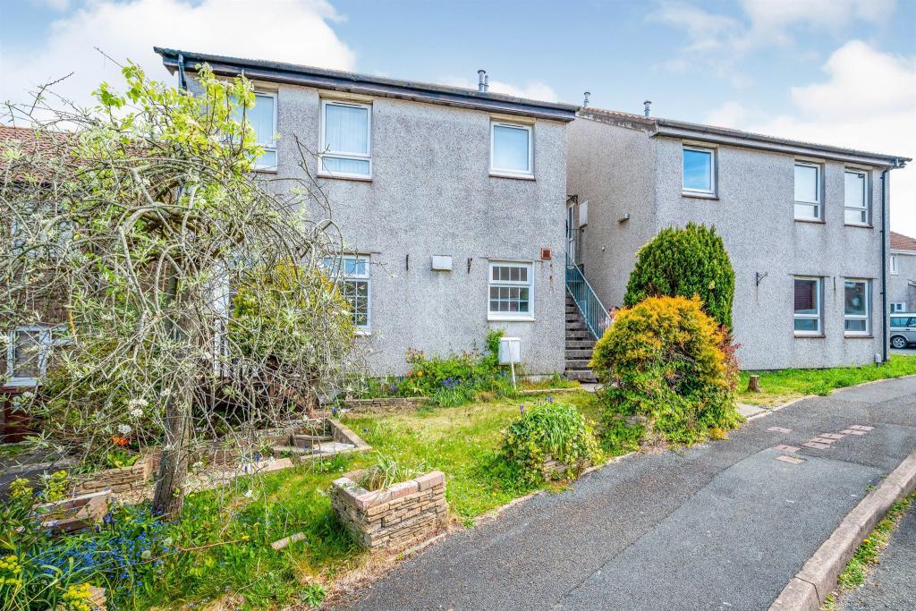 Main image of property: Middle Down Close