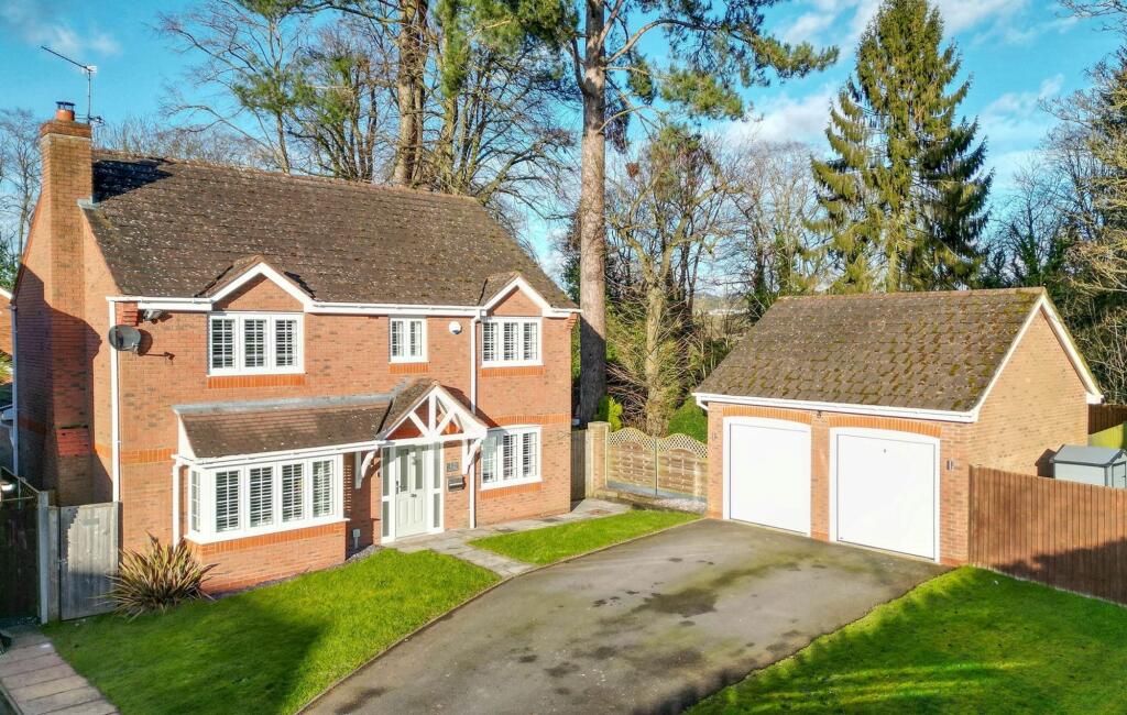Main image of property: Aspens Way, Bromsgrove, B61