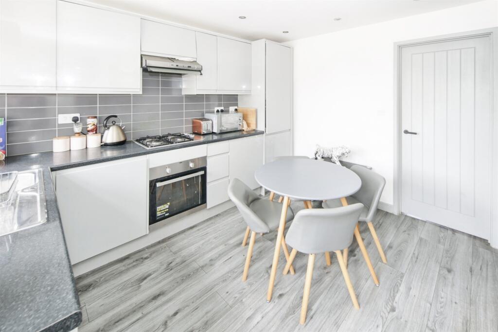 House in Coventry, Keresley - View 4