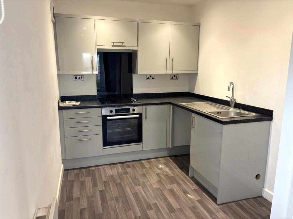 Apartment in Sheffield - View 2