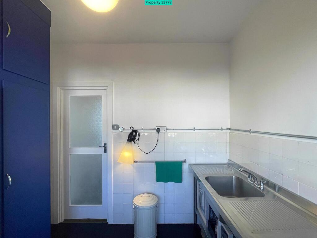 Apartment in Tonbridge - More