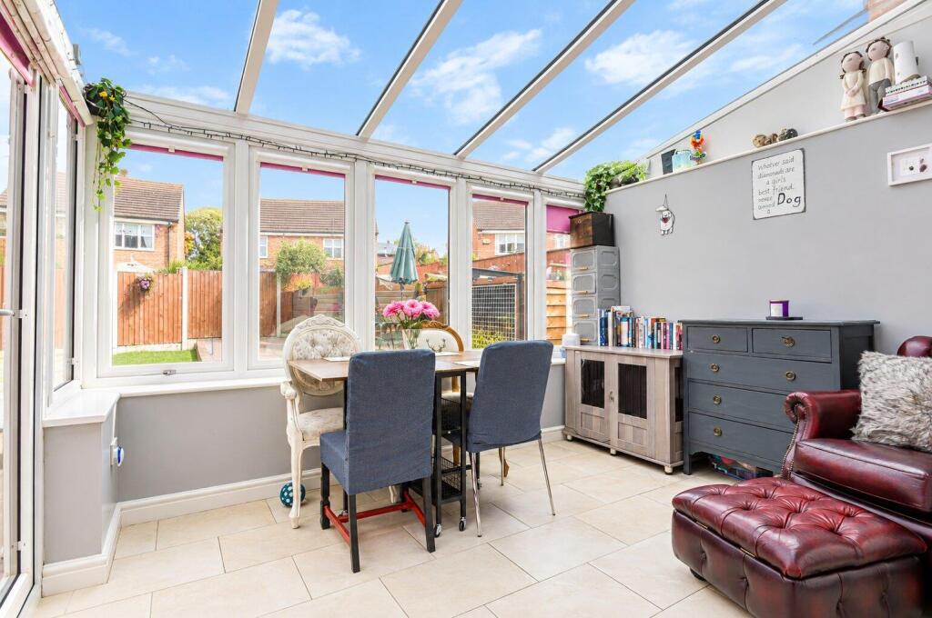 House in Wakefield - View 3