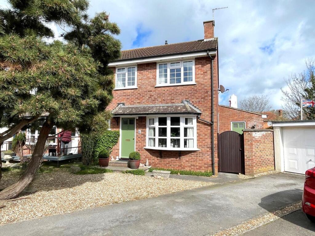 Main image of property: Mountbatten Close, Burnham-On-Sea