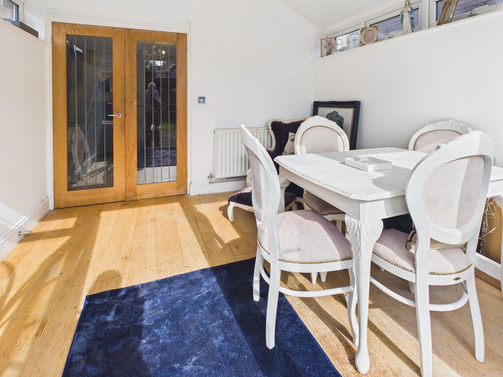 House in Tunbridge Wells, Pembury - More