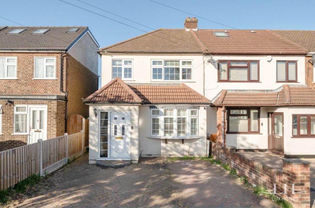 Main image of property: Harlow Road, Rainham