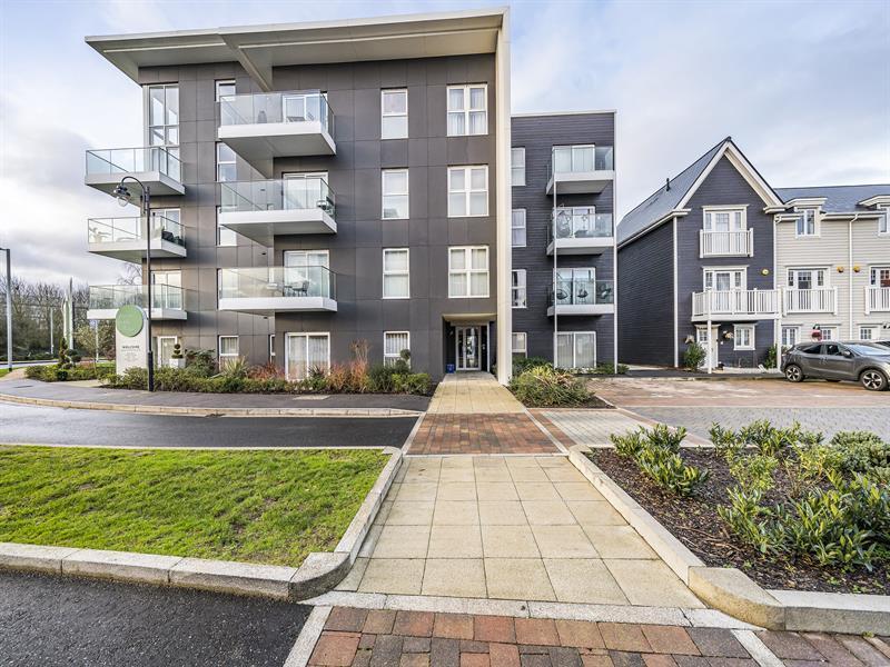 Main image of property: Fairhaven Drive, Reading RG2