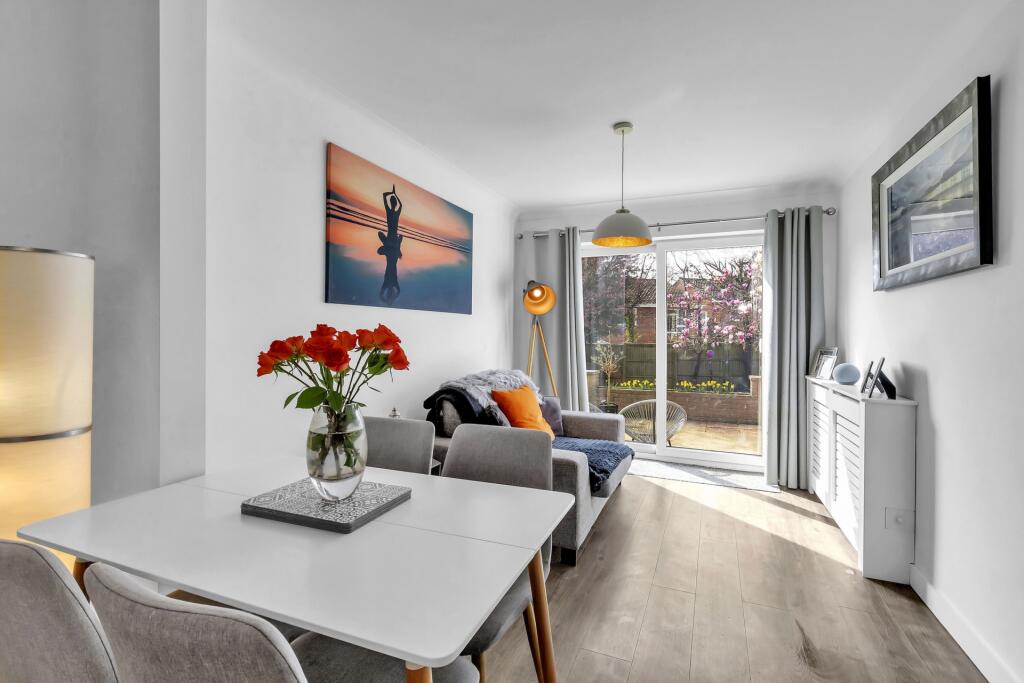 House in Redhill - View 4