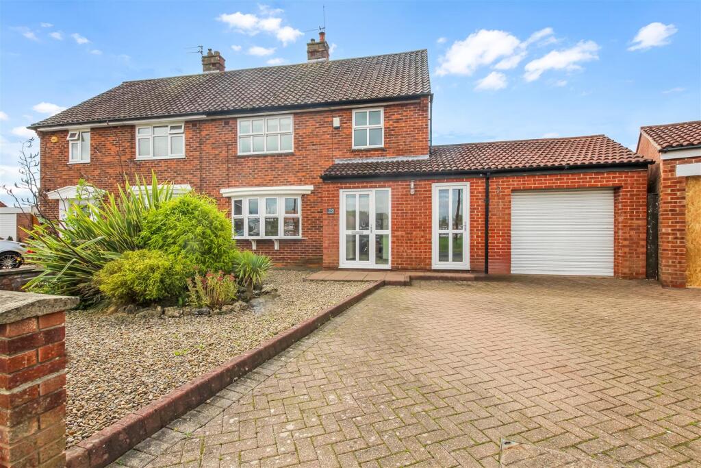 Main image of property: The Broadway, Darlington