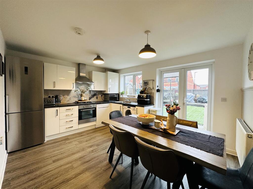 Main image of property: Cambridge Drive, Thorne, Doncaster