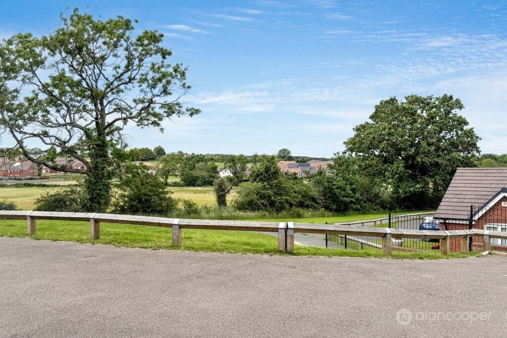 House in Nuneaton and Bedworth, Grove Farm, Whittleford - View 2