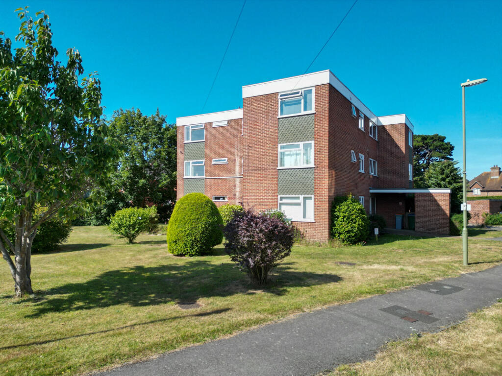 Newtown Court, Southampton, Hampshire, SO31 - View 2