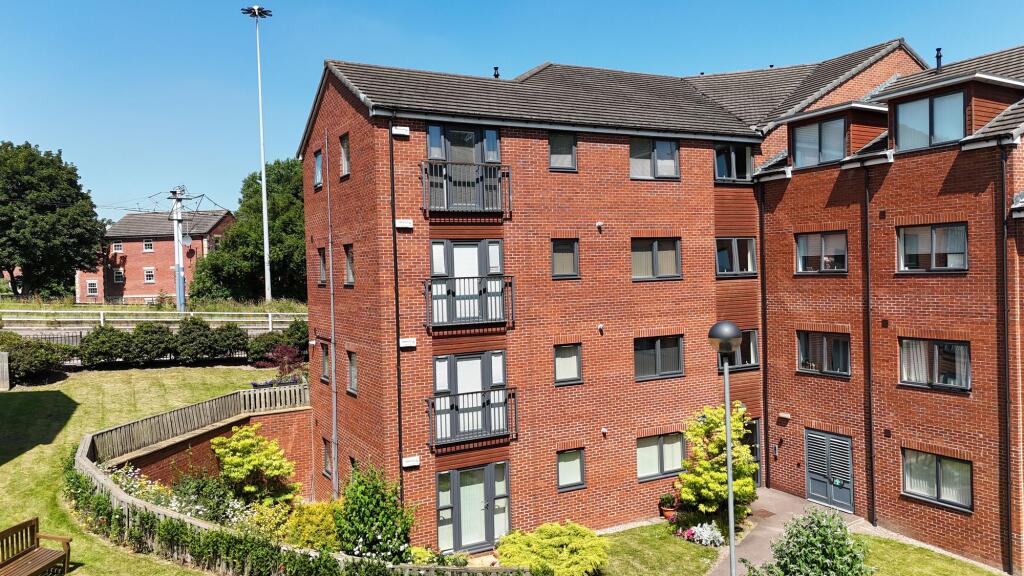 Main image of property: Crossland Drive, Woodland House, S12