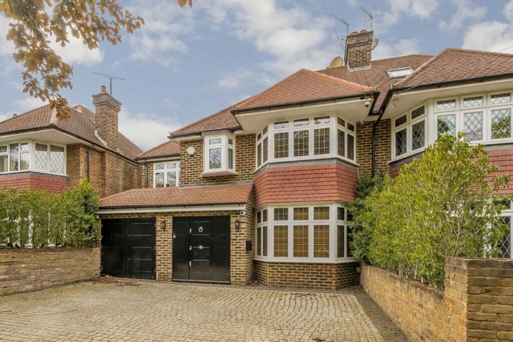 Main image of property: Salmon Street, London