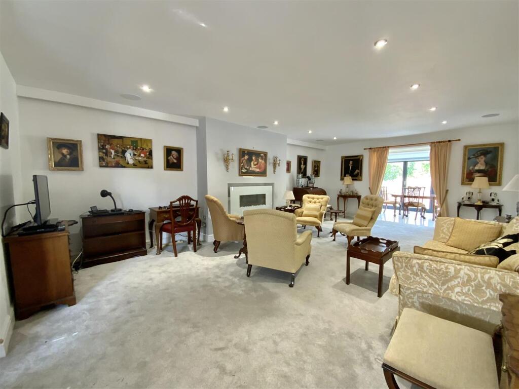 House in Milton Keynes - View 4