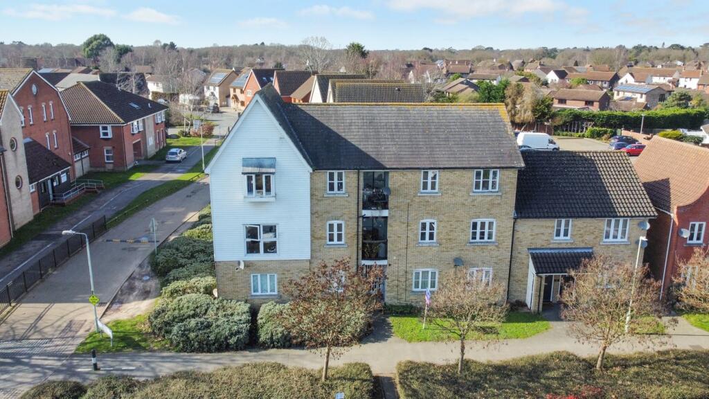 1-bed flat on Jackson Court, Martlesham Heath, IP5, £152,000
