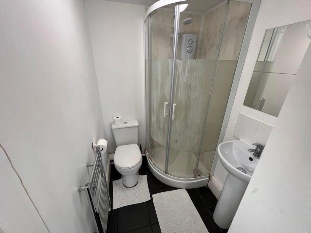 1 bedroom house for rent