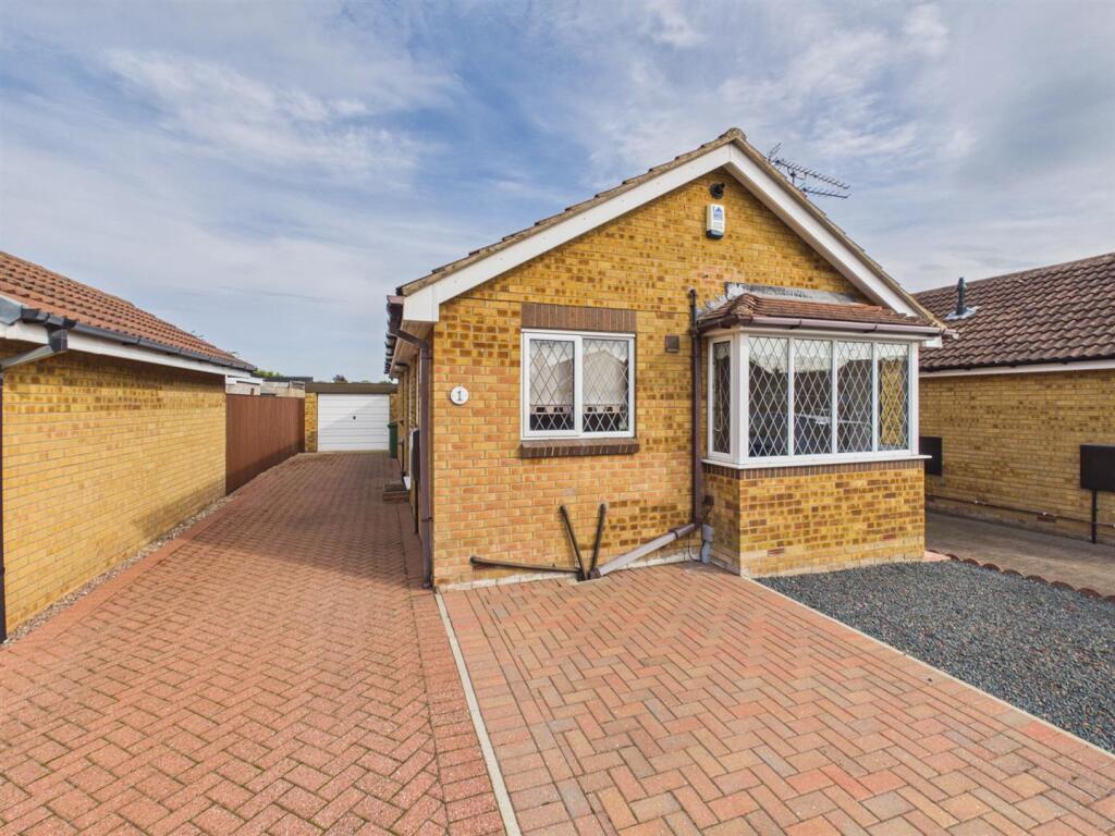 Main image of property: Pinfold Court, Bridlington