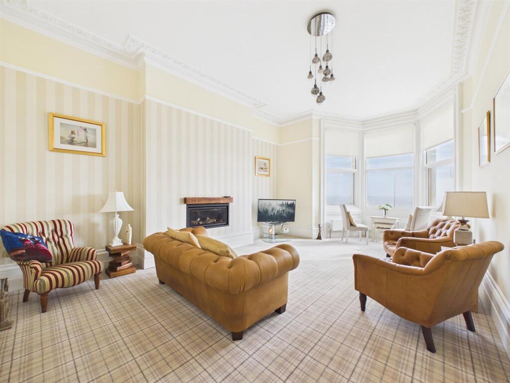 Apartment in North Tyneside, Cullercoats - View 2
