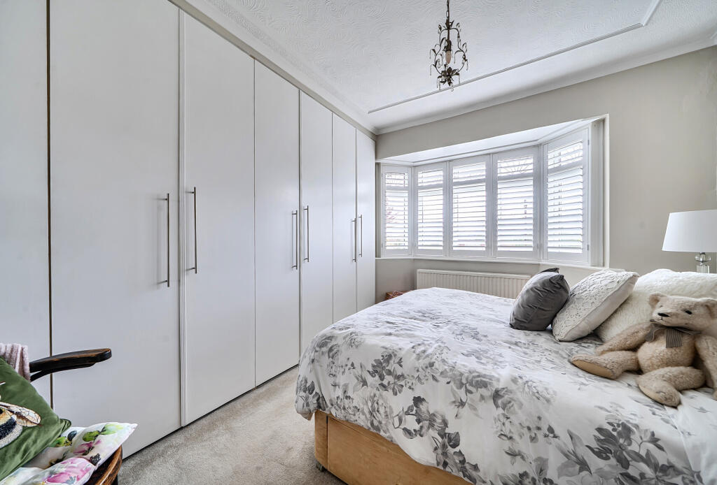 House in Orpington, St Paul's Cray - More